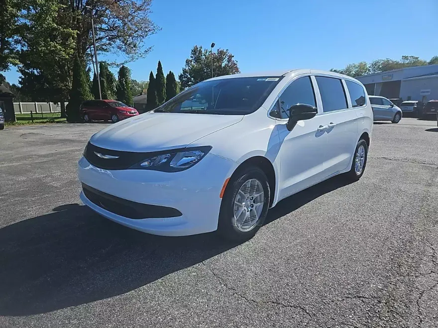 2026 Chrysler Voyager LX photo 1