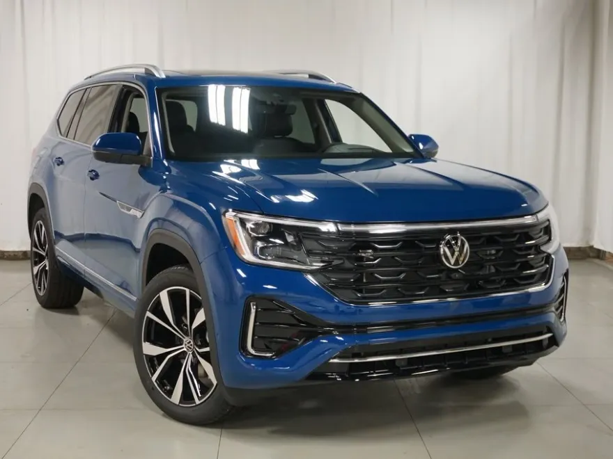 2025 Volkswagen Atlas SEL Premium R-Line photo 1