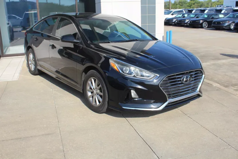 2019 Hyundai Sonata Eco SE photo 1