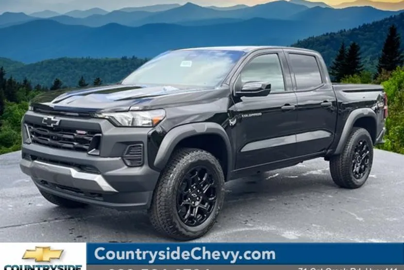 2026 Chevrolet Colorado Trail Boss photo 1