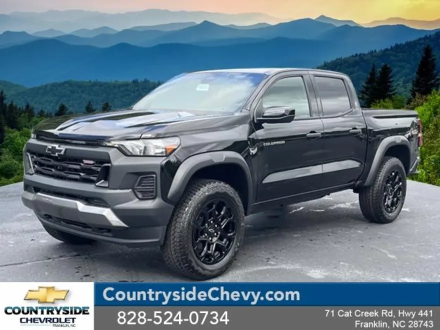 2026 Chevrolet Colorado Trail Boss photo 1