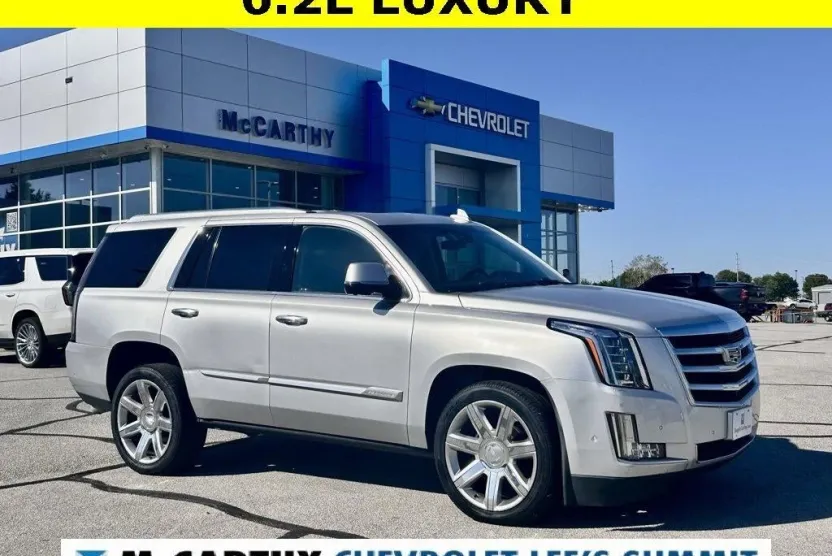 2019 Cadillac Escalade Luxury photo 1