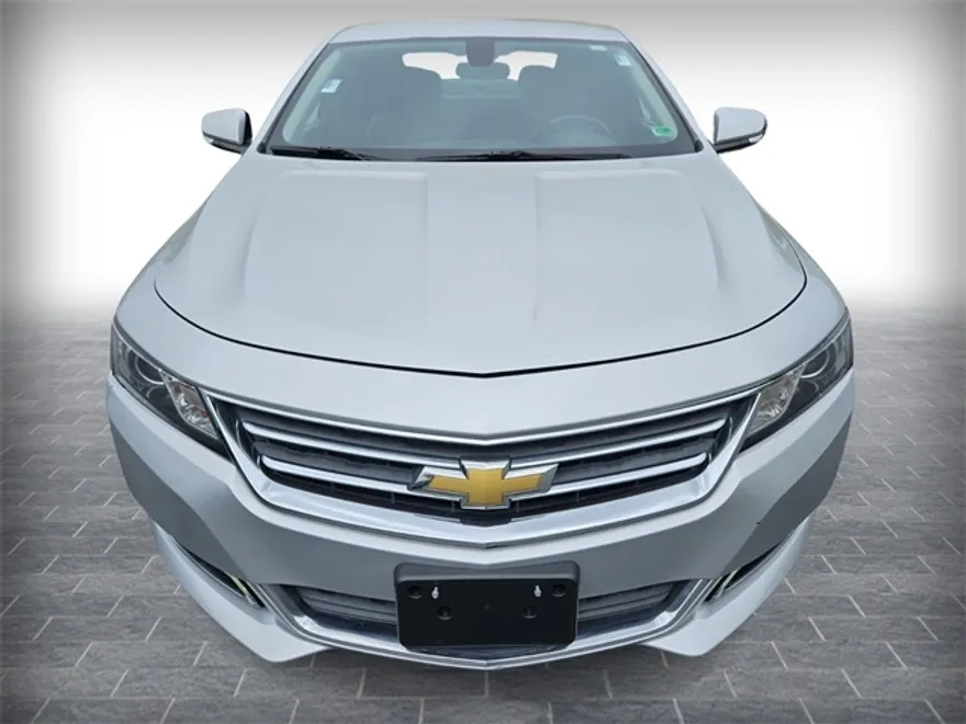 2019 Chevrolet Impala 1LT photo 1