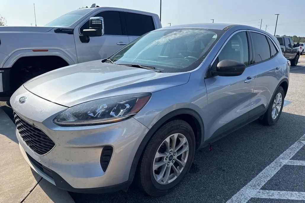 2022 Ford Escape SE photo 1