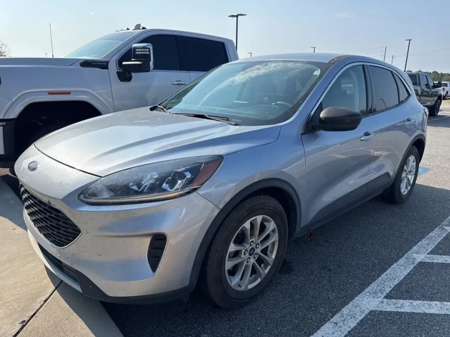 2022 Ford Escape SE photo 1