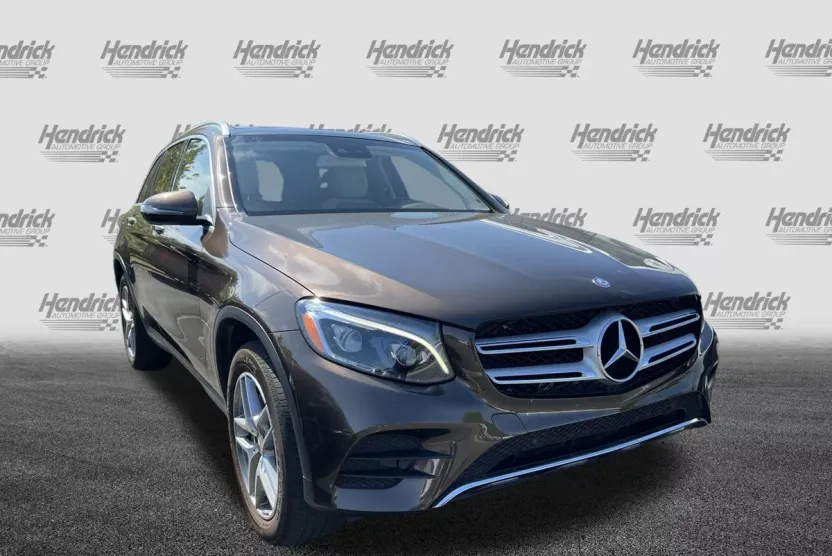 2016 Mercedes Benz GLC 300 photo 1