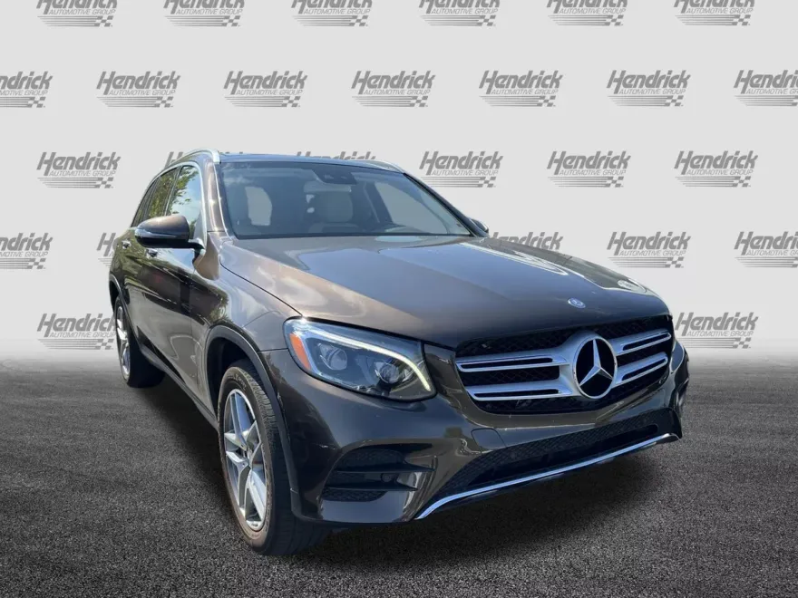 2016 Mercedes Benz GLC 300 photo 1