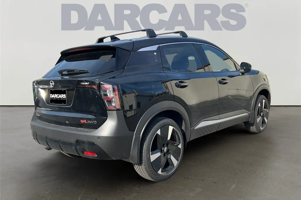 2026 Nissan Kicks SR photo 1
