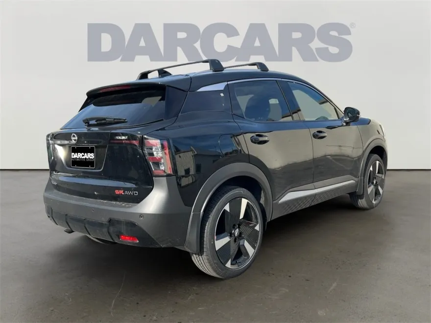 2026 Nissan Kicks SR photo 1