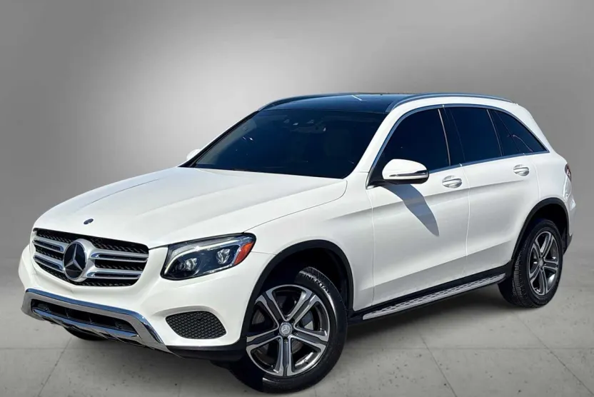 2016 Mercedes Benz GLC 300 photo 1