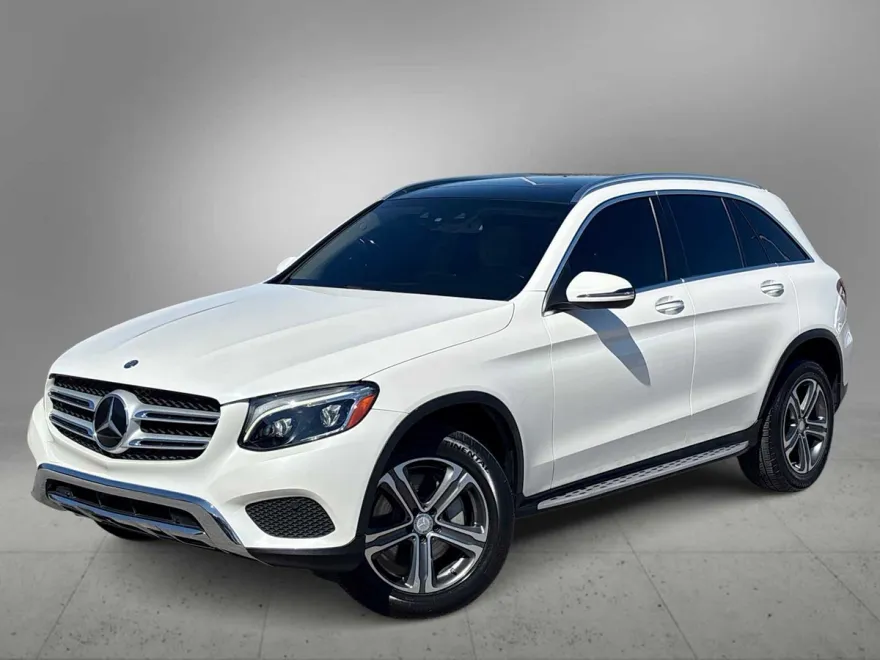 2016 Mercedes Benz GLC 300 photo 1