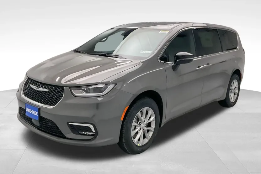 2025 Chrysler Pacifica photo 1