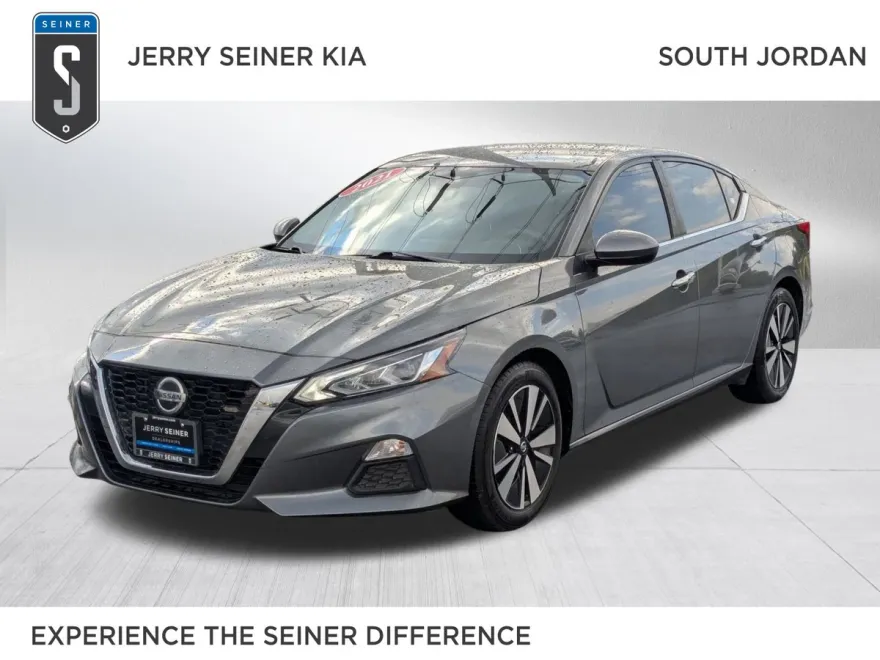 2021 Nissan Altima 2.5 SV photo 1
