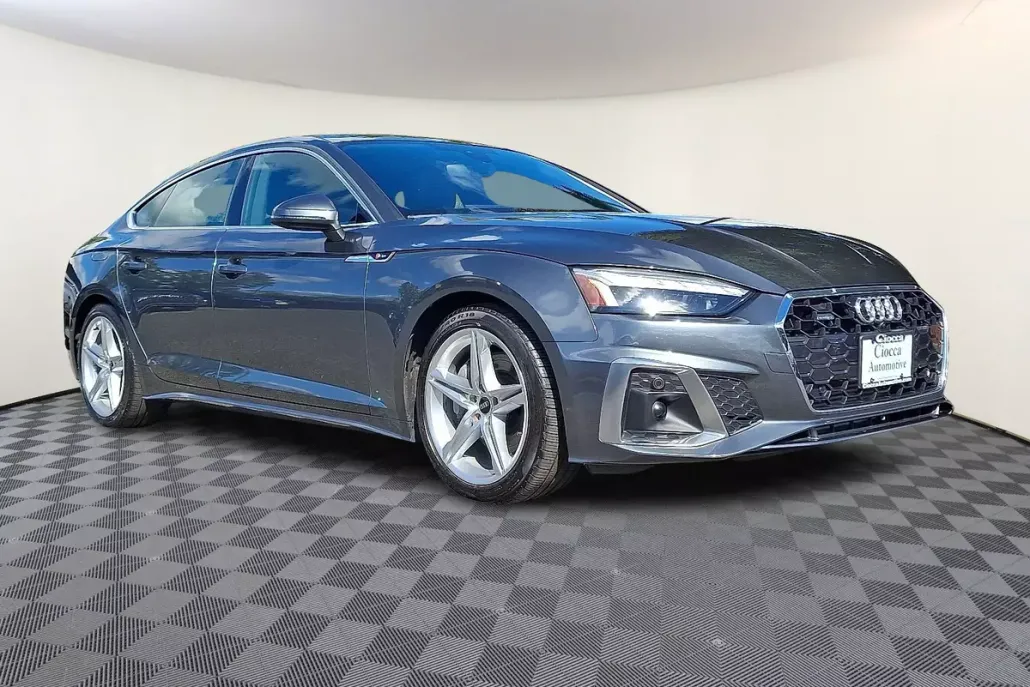 2022 Audi A5 S line Quattro Premium Plus photo 1