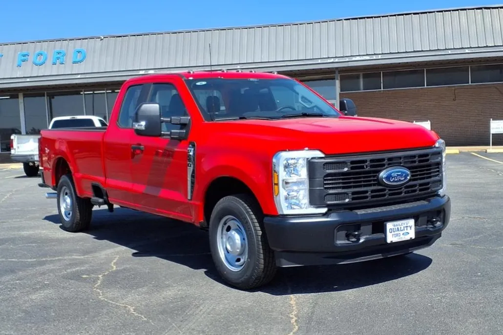 2025 Ford F-250 XL photo 1