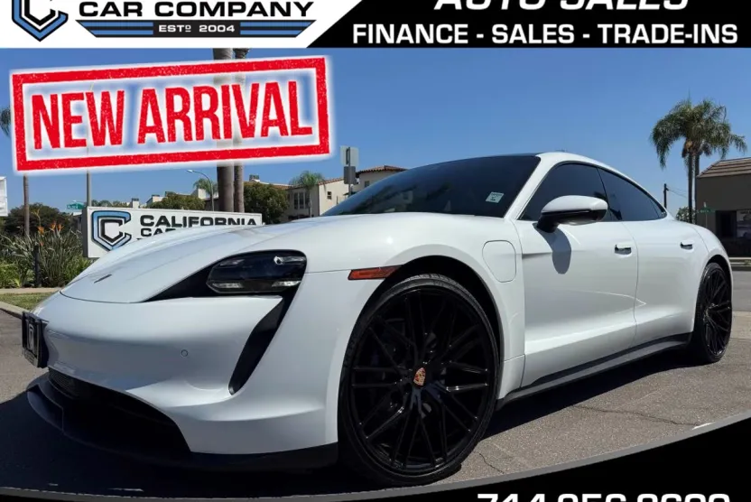 2021 Porsche Taycan Turbo S photo 1