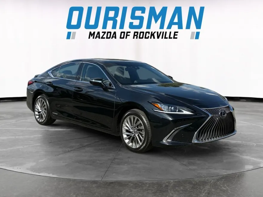 2021 Lexus ES 300h Luxury photo 1