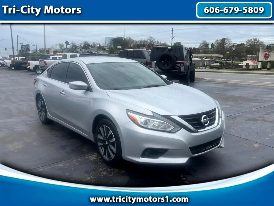 2018 Nissan Altima 2.5 SV photo 1