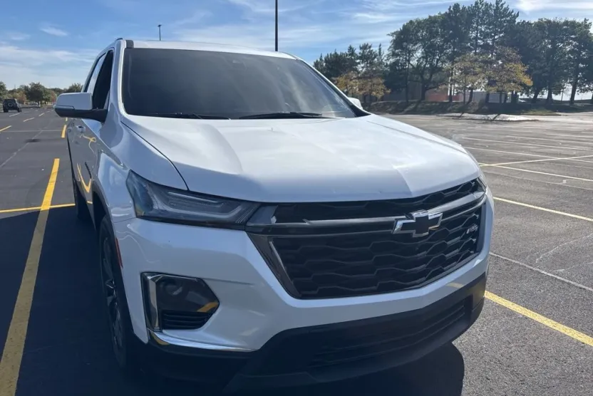2023 Chevrolet Traverse RS photo 1
