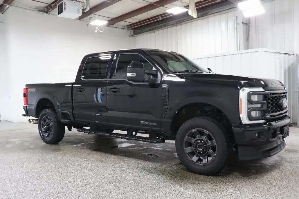 2023 Ford F-250 photo 1
