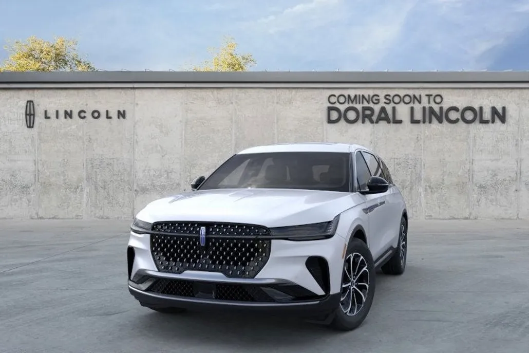 2025 Lincoln Nautilus Premiere photo 1