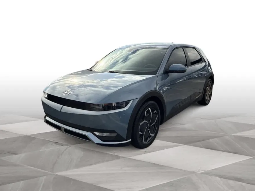 2024 Hyundai Ioniq 5 SE photo 1