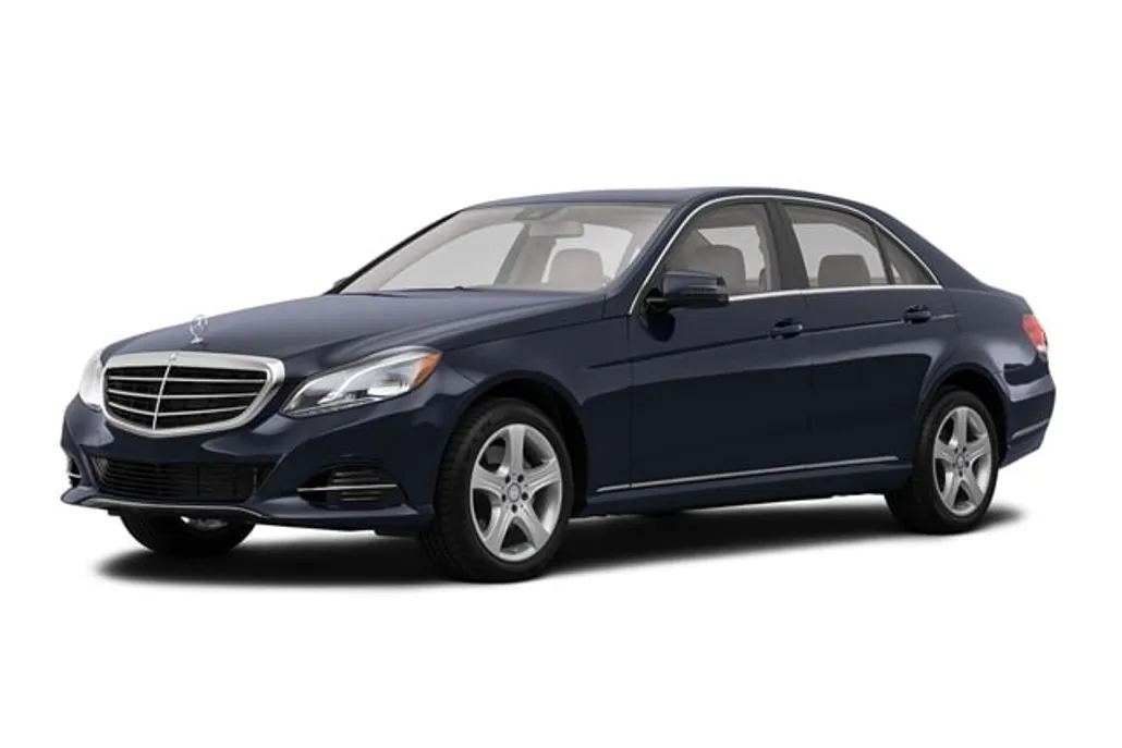 2016 Mercedes Benz E 350 4MATIC Sedan photo 1