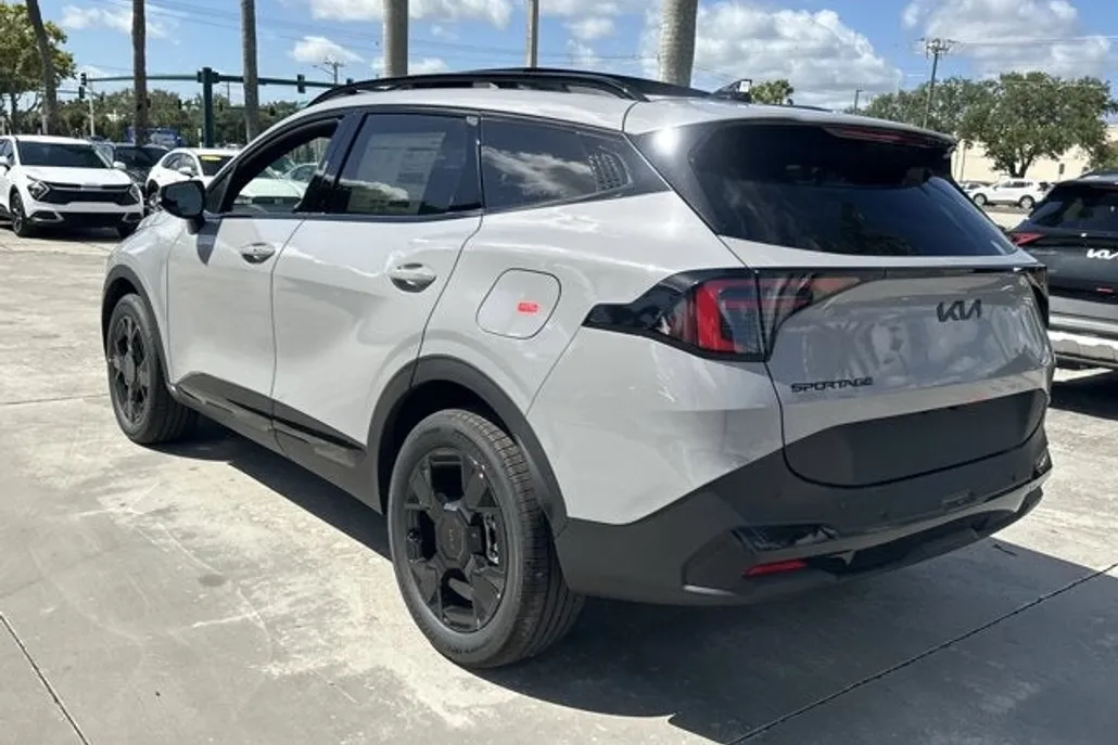 2026 Kia Sportage Hybrid X-Line photo 1