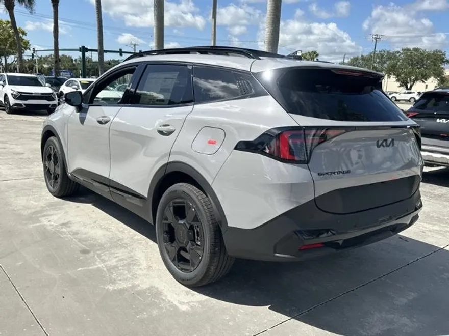 2026 Kia Sportage Hybrid X-Line photo 1