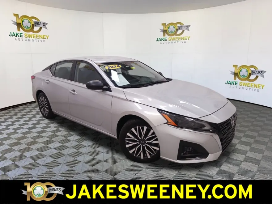 2024 Nissan Altima 2.5 SV photo 1