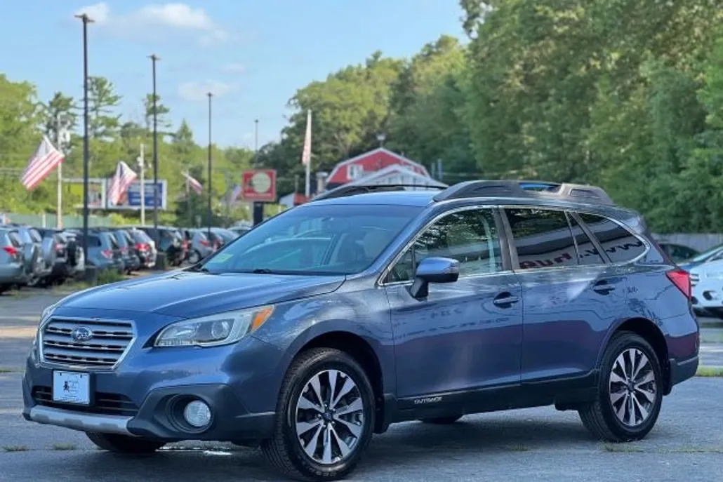 2015 Subaru Outback 2.5i Limited photo 1