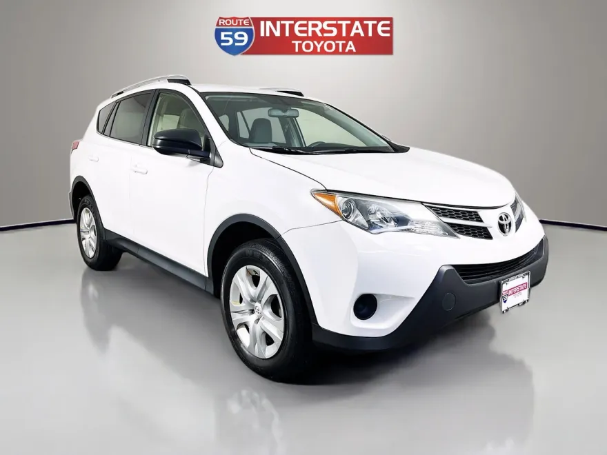2013 Toyota RAV4 LE photo 1