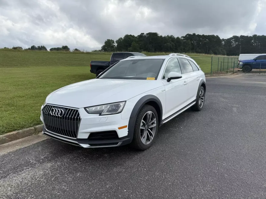2017 Audi A4 Allroad Premium photo 1