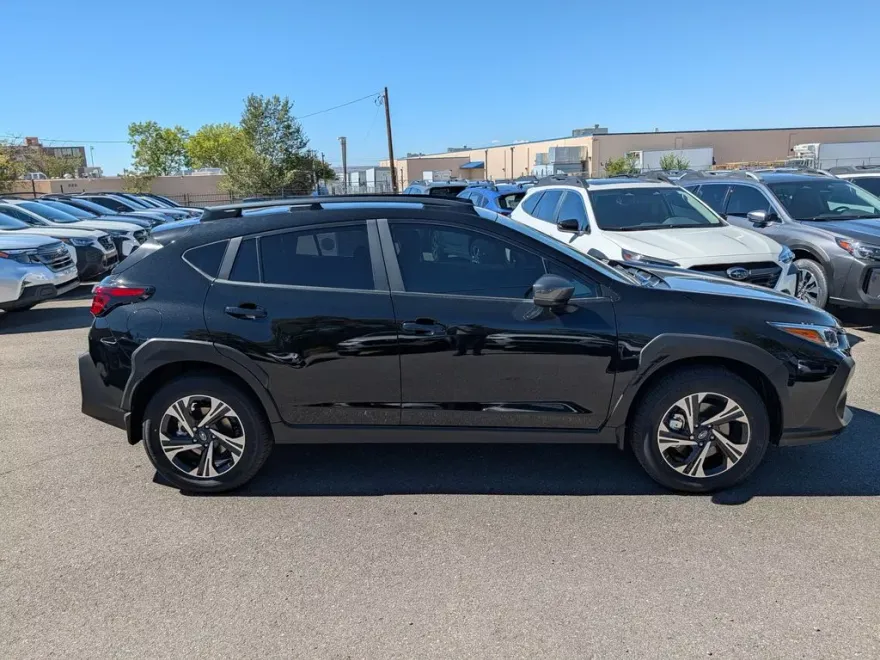 2025 Subaru Crosstrek Premium photo 1