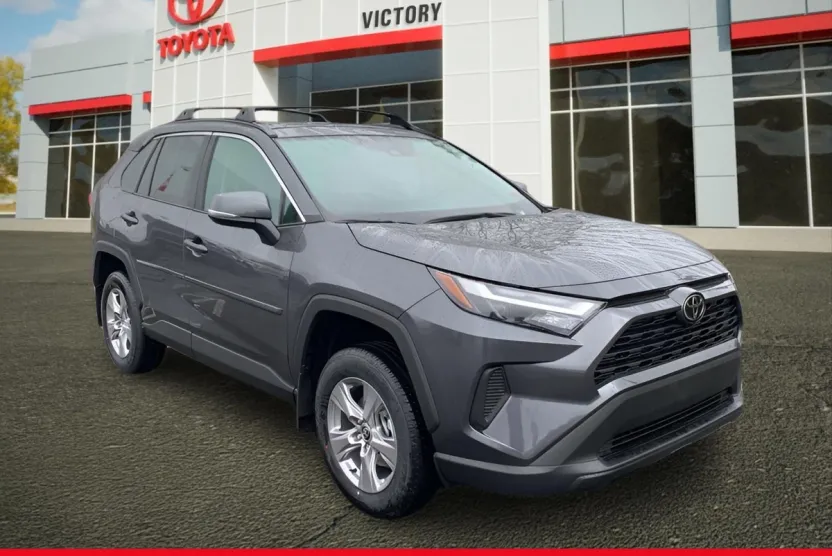 2025 Toyota RAV4 XLE photo 1