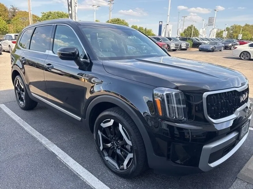2023 Kia Telluride EX photo 1