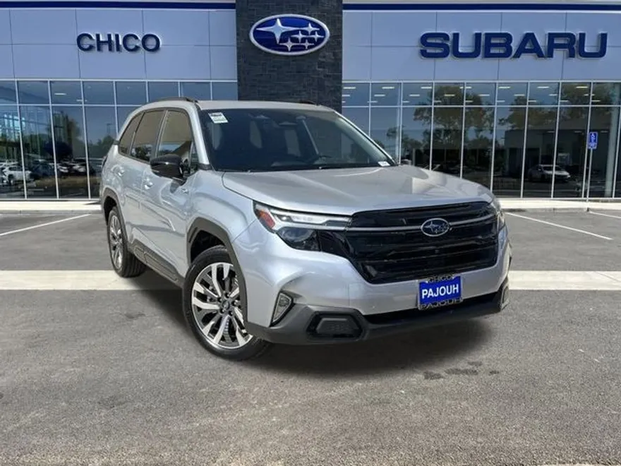 2025 Subaru Forester Touring photo 1