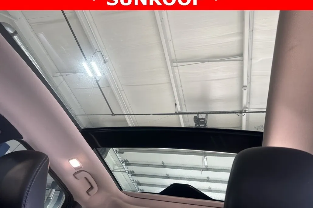 2019 Infiniti QX50 PURE photo 1