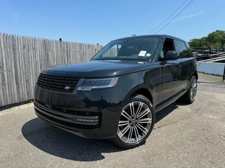 2025 Land Rover Range Rover SE photo 1