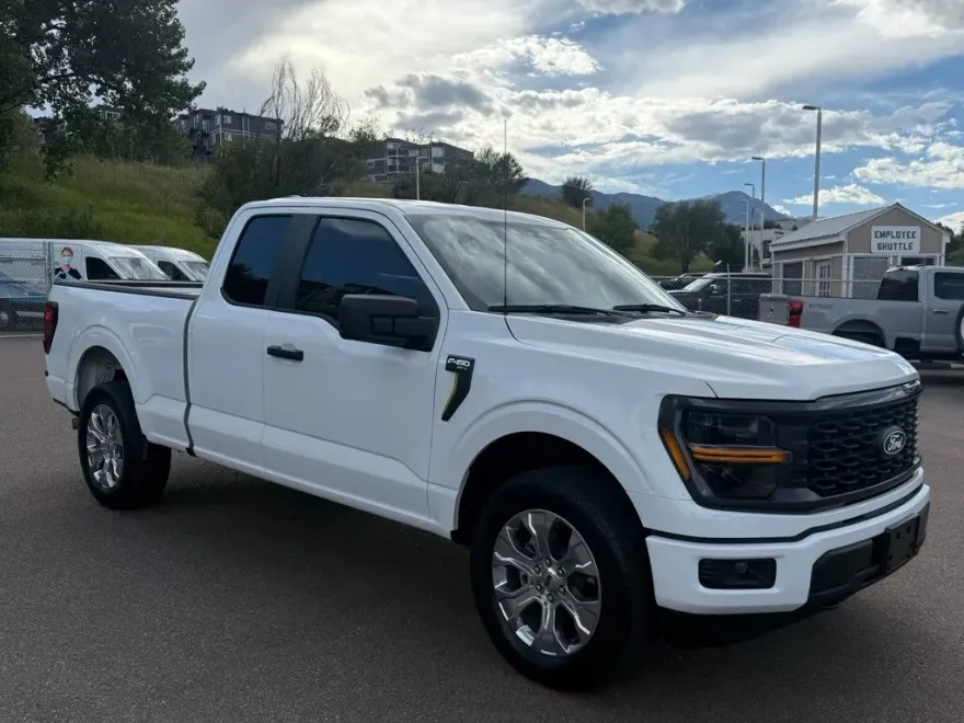 2025 Ford F-150 STX photo 1