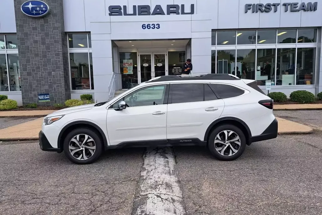 2021 Subaru Outback Touring XT photo 1
