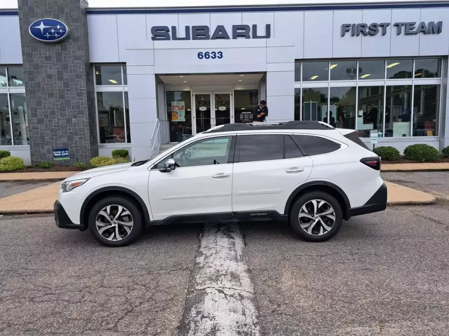 2021 Subaru Outback Touring XT photo 1