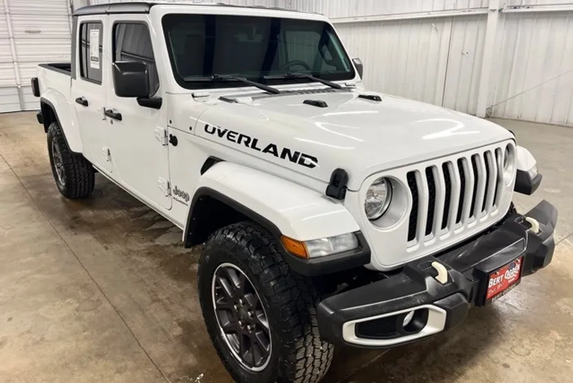 2023 Jeep Gladiator Overland photo 1