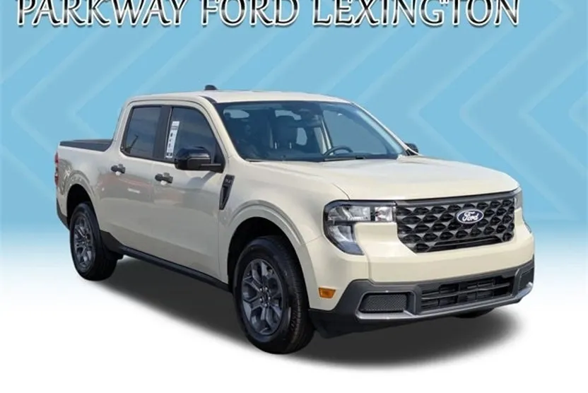 2025 Ford Maverick XLT photo 1