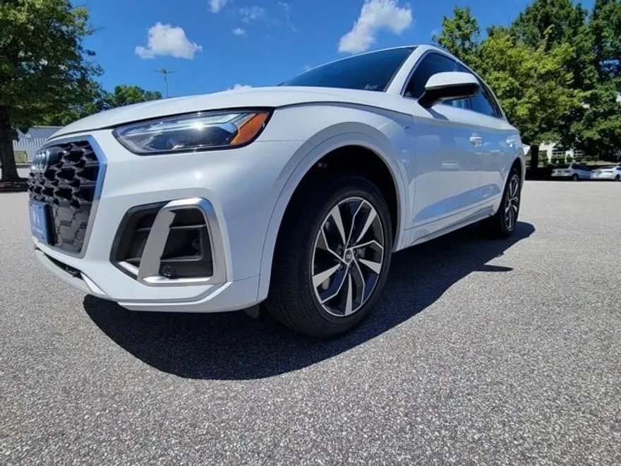 2023 Audi Q5 45 S line Premium photo 1