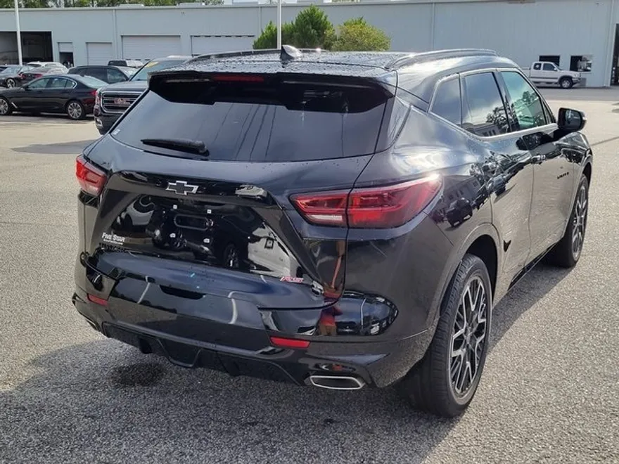 2025 Chevrolet Blazer RS photo 1