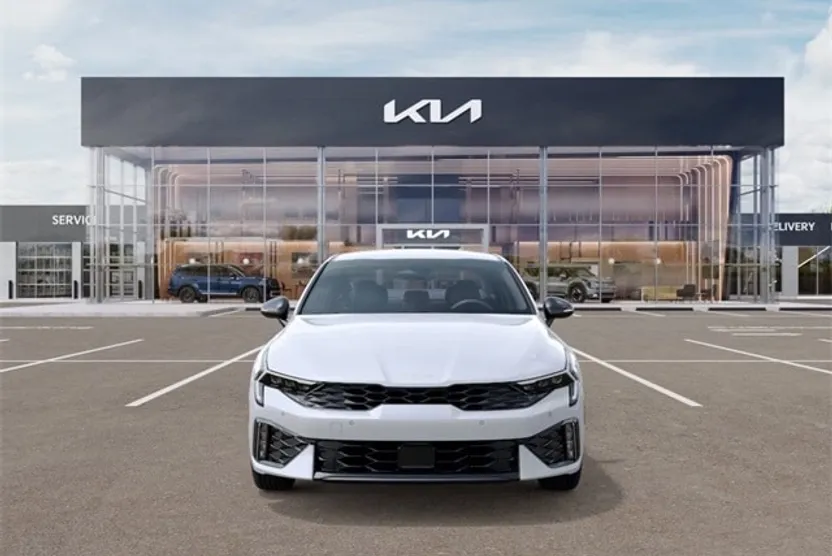 2026 Kia K5 GT-Line photo 1