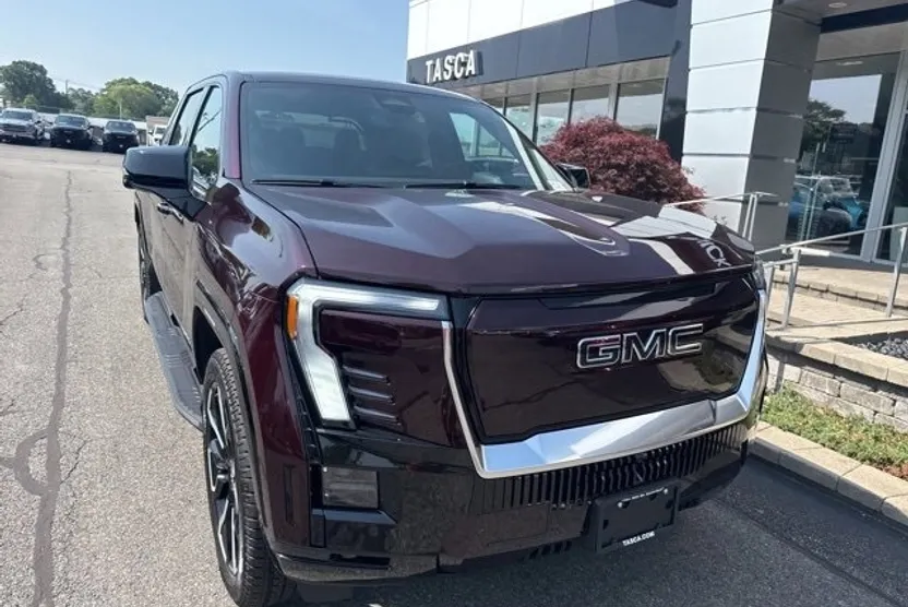 2025 Gmc Sierra EV Denali photo 1