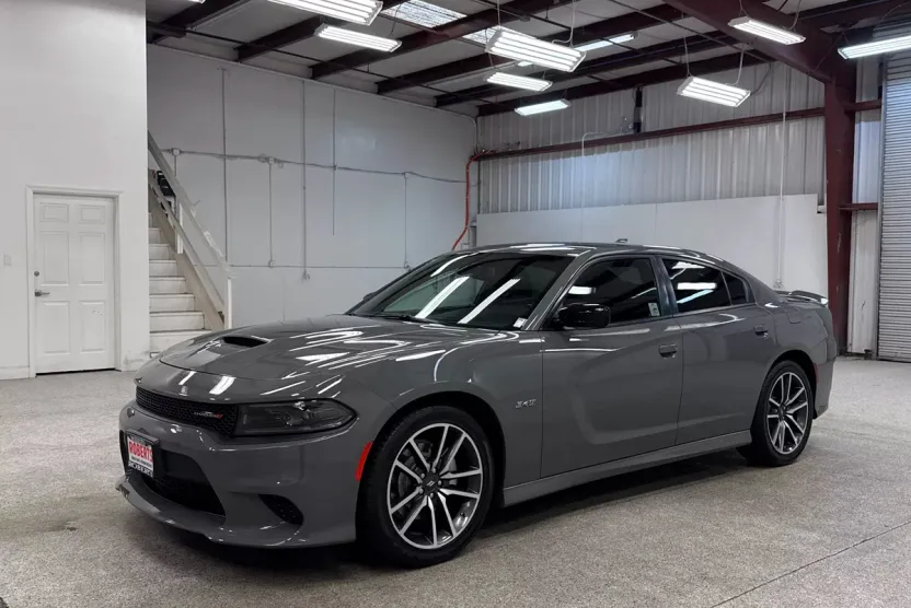 2023 Dodge Charger R/T photo 1