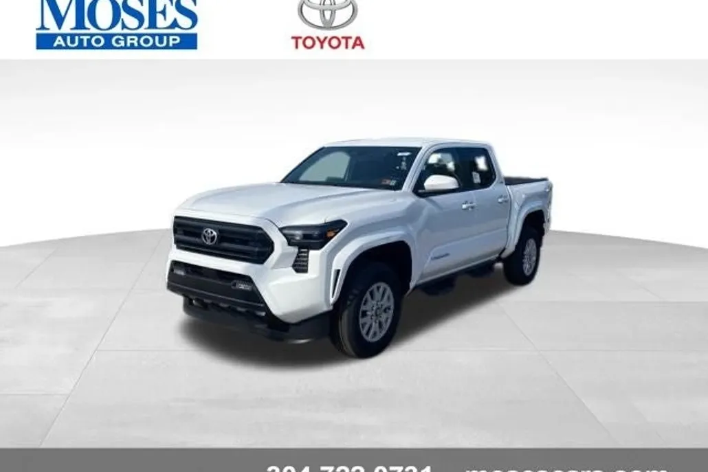2025 Toyota Tacoma SR5 photo 1